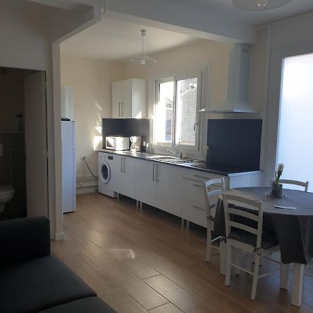 Appartement T4 NEUF et LUMINEUX avec Balcon - 3ème étage sans ascenseur Tarbes Exterior foto